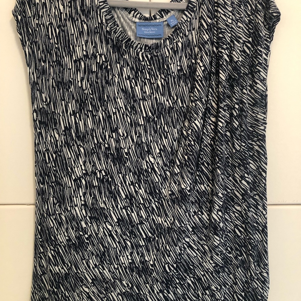 12. Simply Vera Wang short sleeve blouse